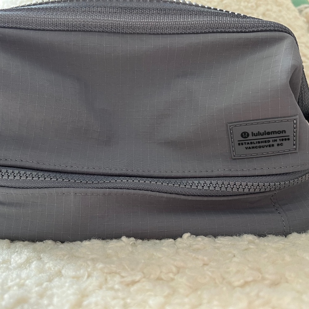 NWOT - Lululemon Dual-Compartment Toiletry Bag - Grey